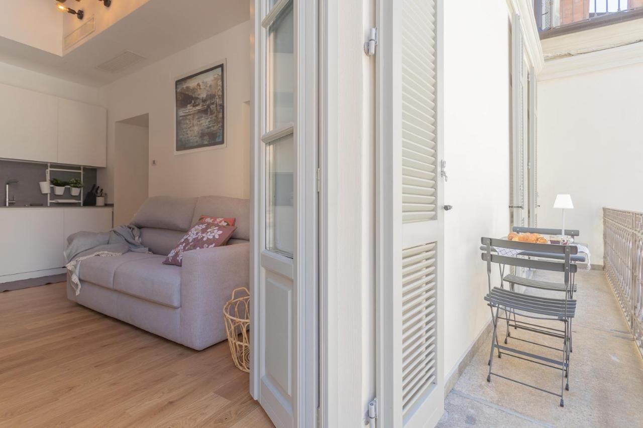 Independence Apartment With Balcony By Rent All Como Exterior photo