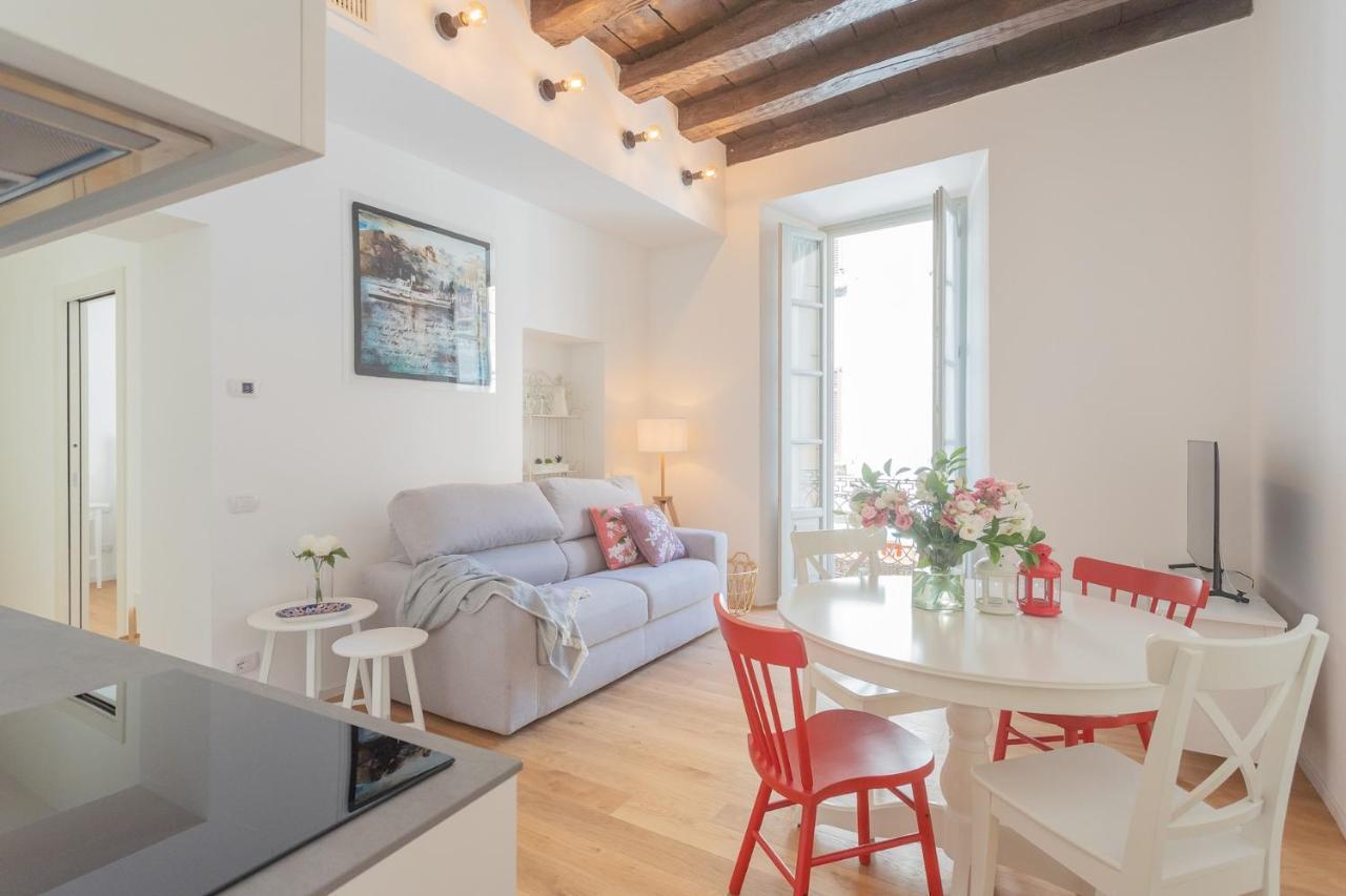 Independence Apartment With Balcony By Rent All Como Exterior photo